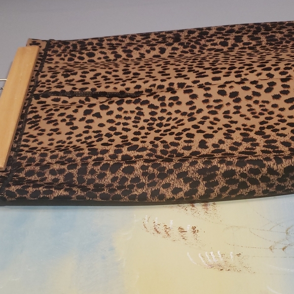 H&M leggings, stretchy pants. Leopard print leggins size small - Picture 4 of 7
